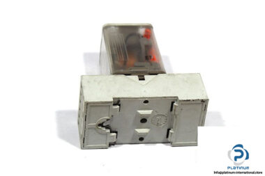 allen-bradley-700-ha33a11-3-plug-in-style-relay-1