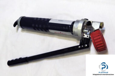 AMTEC-Hand-Pump-Series-112_675x450.jpg