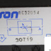 aron-qc32q54-5-threaded-flow-control-valve-2