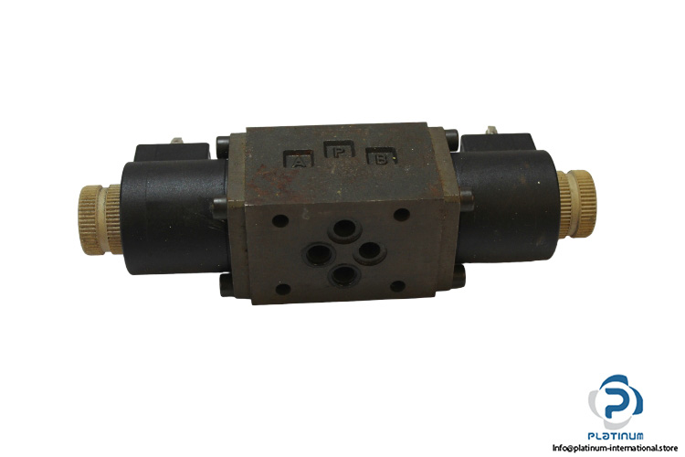atos-dhi-0714_8-23-solenoid-directional-valve-direct-operated-2