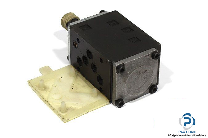 atos-dki-1610_a_23-solenoid-operated-directional-valve-1-2