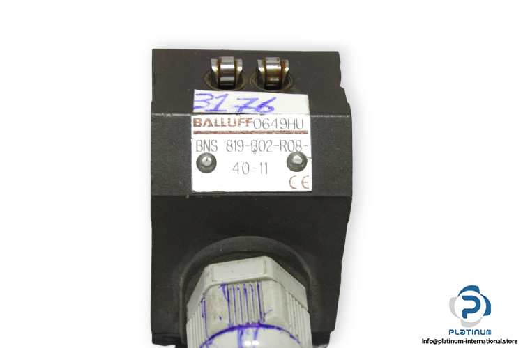 balluff-BNS-819-B02-R08-40-11-mechanical-multiple-position-limit-switch-(used)-1