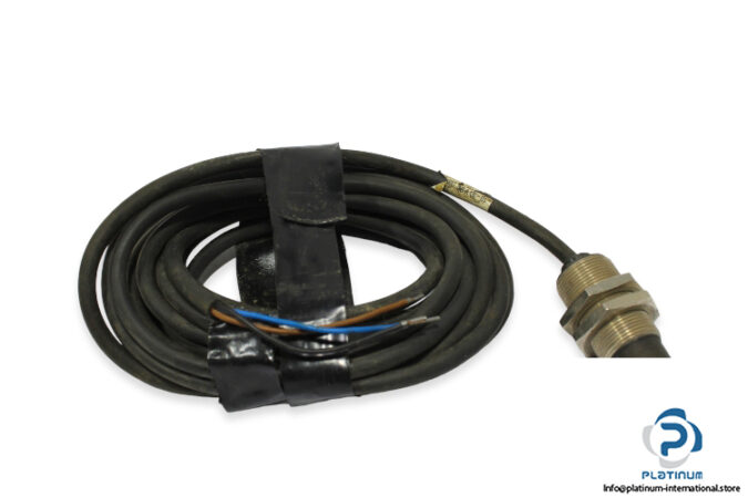 balluff-BES-516-360-E4-Y-PU-inductive-sensor