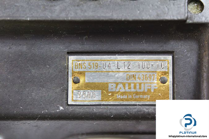 balluff-bns-519-d4-l-12-100-10-position-switch-2