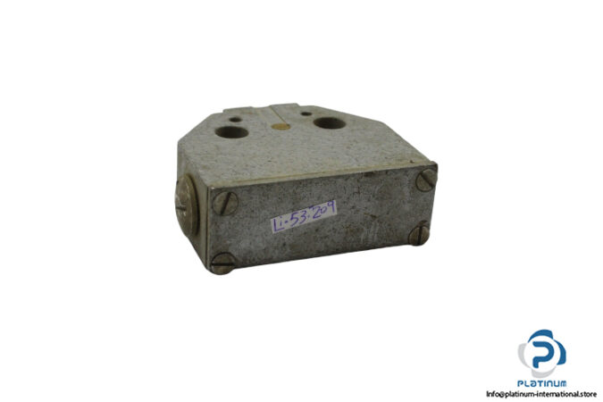 balluff-bns-519-fw-60-10-limit-switch-1