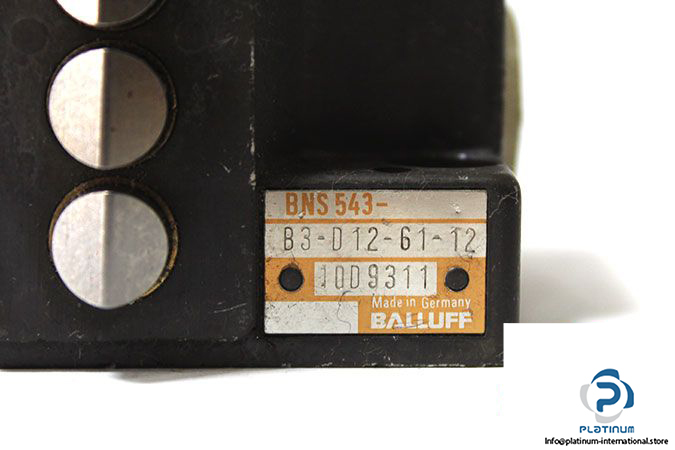 balluff-bns-543-b3-d12-61-12-position-switch-2