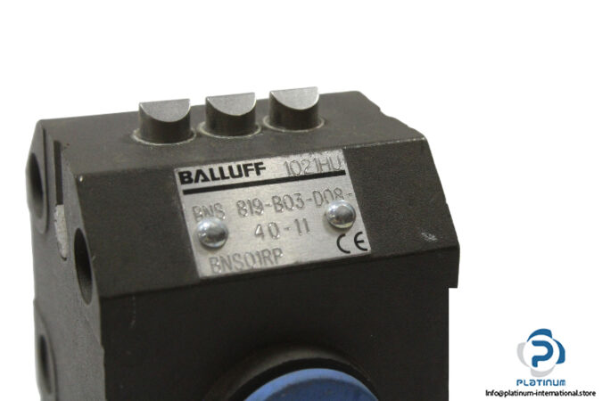 balluff-bns-819-b03-d08-40-11-limit-switch-used-2