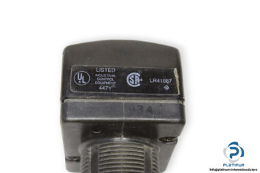 banner-LTBB5-photoelectric-sensor-(used)-1