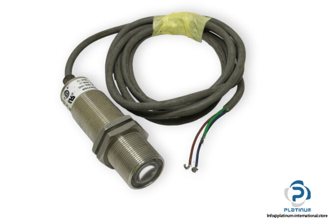 banner-SMA30SEL-barrel-sensor-(used)