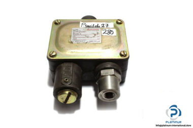 barksdale-9048-5-sealed-piston-pressure-switch-2