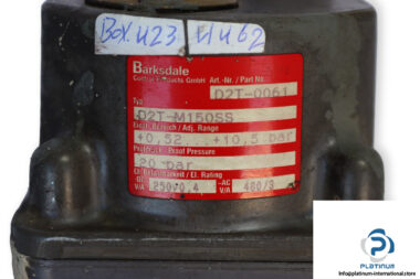 barksdale-D2T-M150SS-metal-diaphragm-pressure-switch-used-2