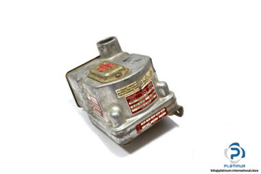 barksdale-D2T-M80SS-GE3_GE6-diaphragm-diffrential-pressure-switch