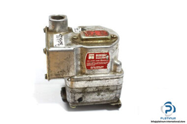 barksdale-dpd1t-a3-diaphragm-differential-pressure-switch-2