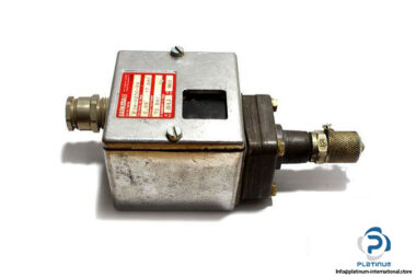 barksdale-e1h-h250-p4-pressure-switch-2