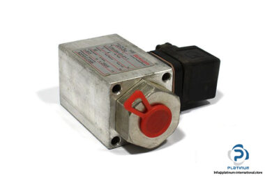 barksdale-xtm-004-g1-s1-1-pressure-switch-2