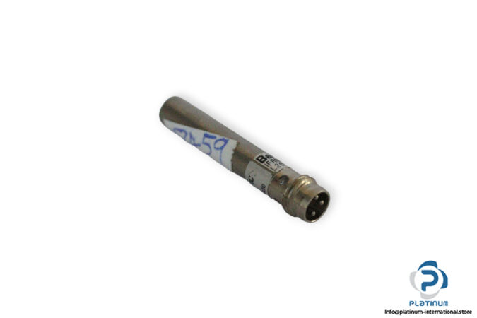 baumer-IFRM-06P1703_S35L-inductive-sensor-(used)