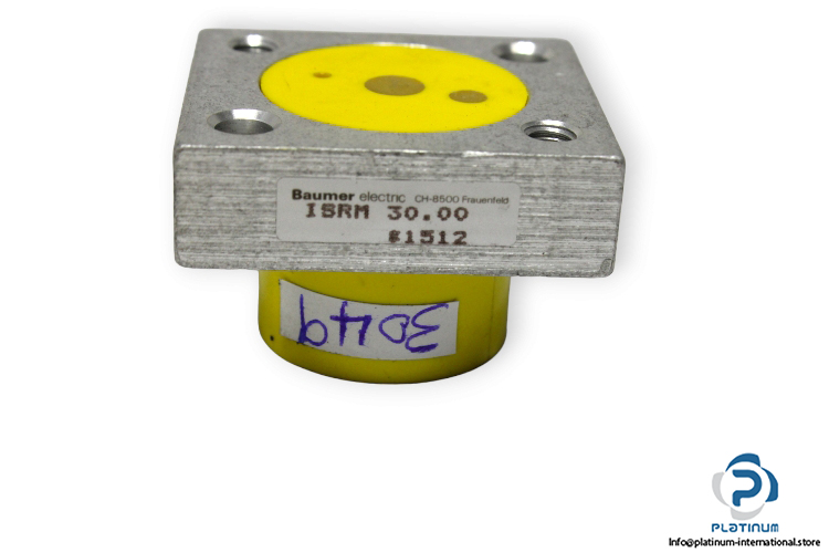 baumer-ISRM-30.00-inductive-sensor-(new)-1