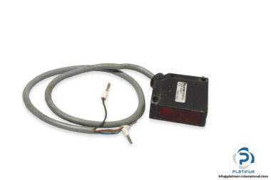 baumer-FHDM-12P5001-diffuse-sensor