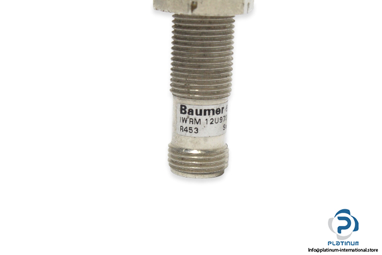 baumer-iwrm-12u9704_s14-inductive-distance-sensor-2