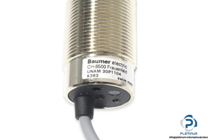 baumer-unam-30p1104-ultrasonic-proximity-sensor-2