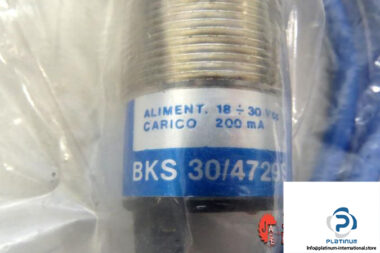 BDC-ELECTRONIC-BKS-304729S-CAPACITIVE-PROXIMITY-SENSOR3_675x450.jpg