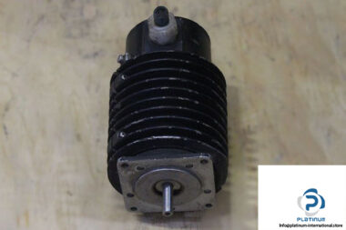 berger-lahr-rdm-5913_50-stepping-motor-1