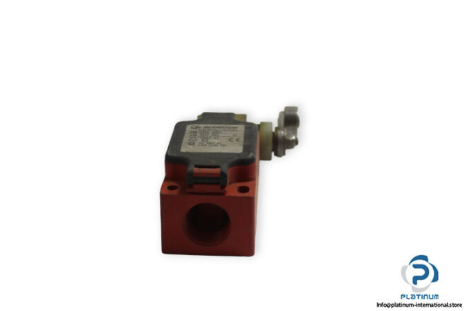 bernstein-enk-uv1z-ahst-limit-switch-1