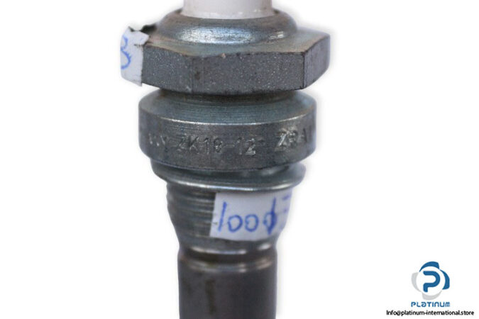 beru-ZK18-12-ZRA1-ignition-electrode-(used)-2