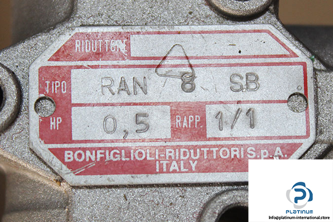 bonfiglioli-ran-8-sb-right-angle-gearbox-1
