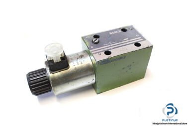 bosch-0-810-001-754-directional-control-valve