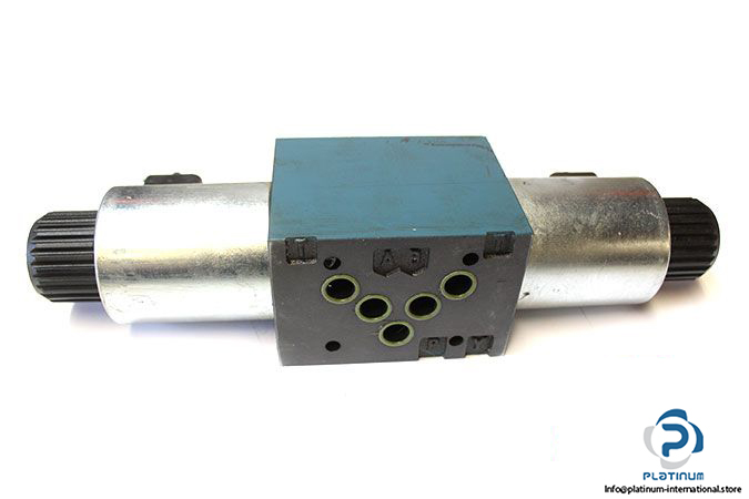 bosch-0-810-001-724-directional-control-valve-3