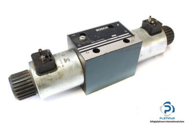 bosch-0-810-001-724-directional-control-valve