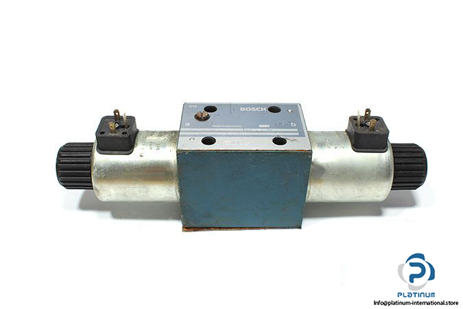 bosch-0-810-001-783-solenoid-operated-directional-valve-1