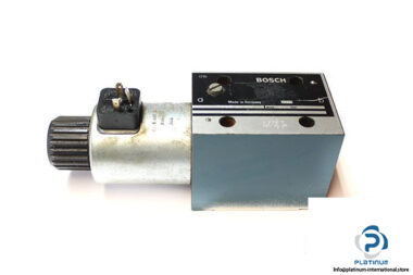 bosch-0-810-001-825-directional-control-valve
