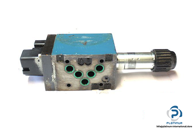 bosch-0-810-001-904-directional-control-valve-without-coil-3