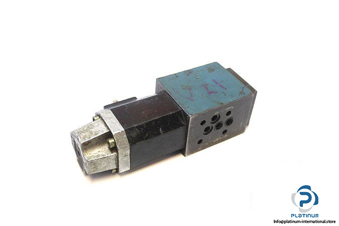 bosch-0-810-020-505-directional-control-valve-2