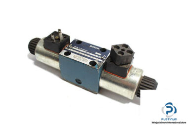 Bosch-0-810-091-207-solenoid-operated-directional-valve