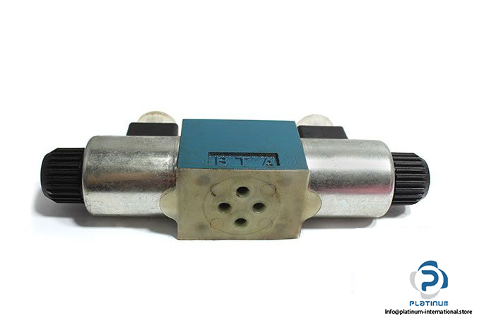 bosch-0-810-091-242-solenoid-operated-directional-valve-1