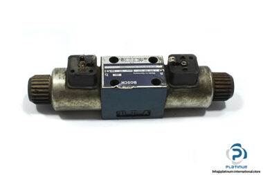 bosch-0-810-091-545-solenoid-operated-directional-valve-1