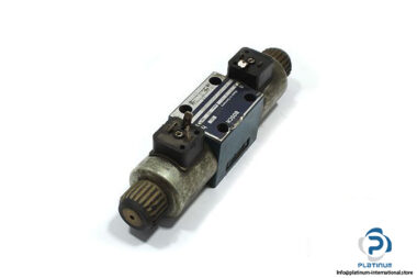 bosch-0-810-091-545-solenoid-operated-directional-valve