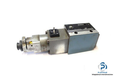 bosch-0-810-403-001-directional-control-valve