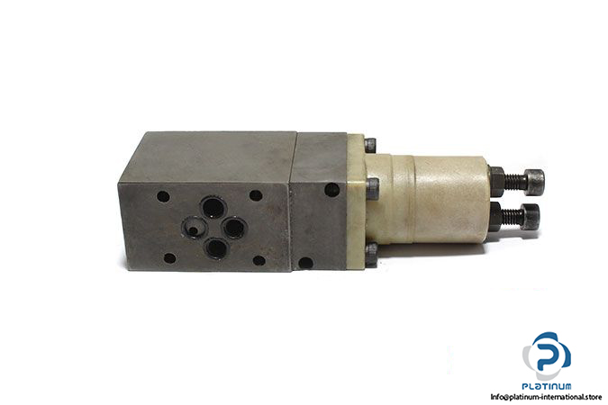 bosch-0-811-106-033-pressure-relief-valve-1