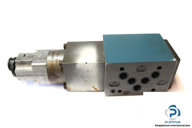 bosch-0-811-403-001-directional-control-valve-3