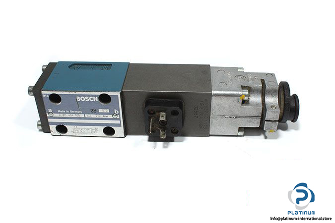 bosch-0-811-404-105-solenoid-operated-directional-valve-1