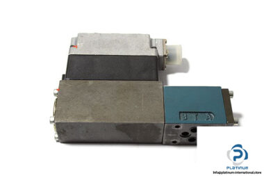 bosch-0-811-404-607-servo-solenoid-directional-control-valv-closed-type-2