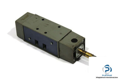 bosch-0-820-014-038-single-solenoid-valve