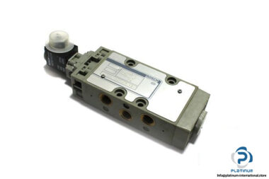 bosch-0-820-015-428-single-solenoid-valve