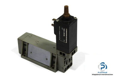 bosch-0-820-016-203-single-solenoid-valve