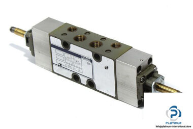 bosch-0-820-017-223-double-solenoid-valve