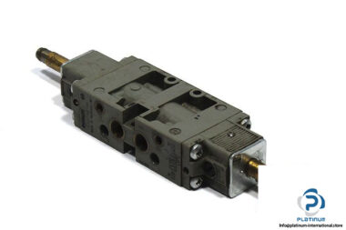 bosch-0-820-022-505-double-solenoid-valve-2